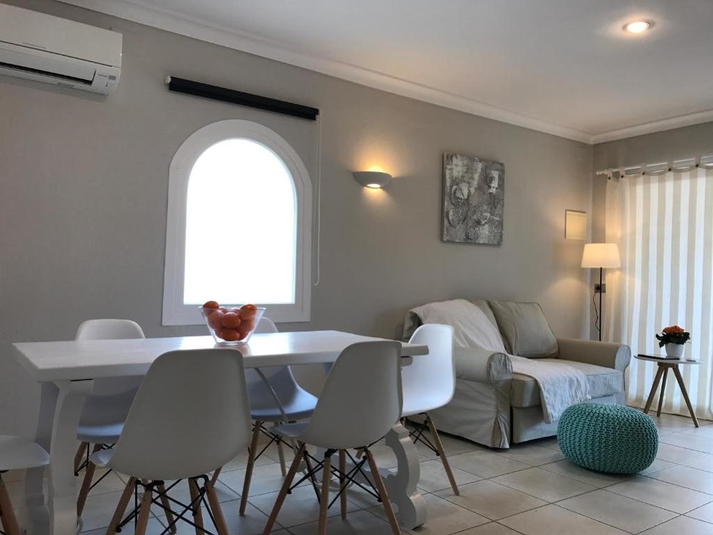 Apartament Neàpolis 2