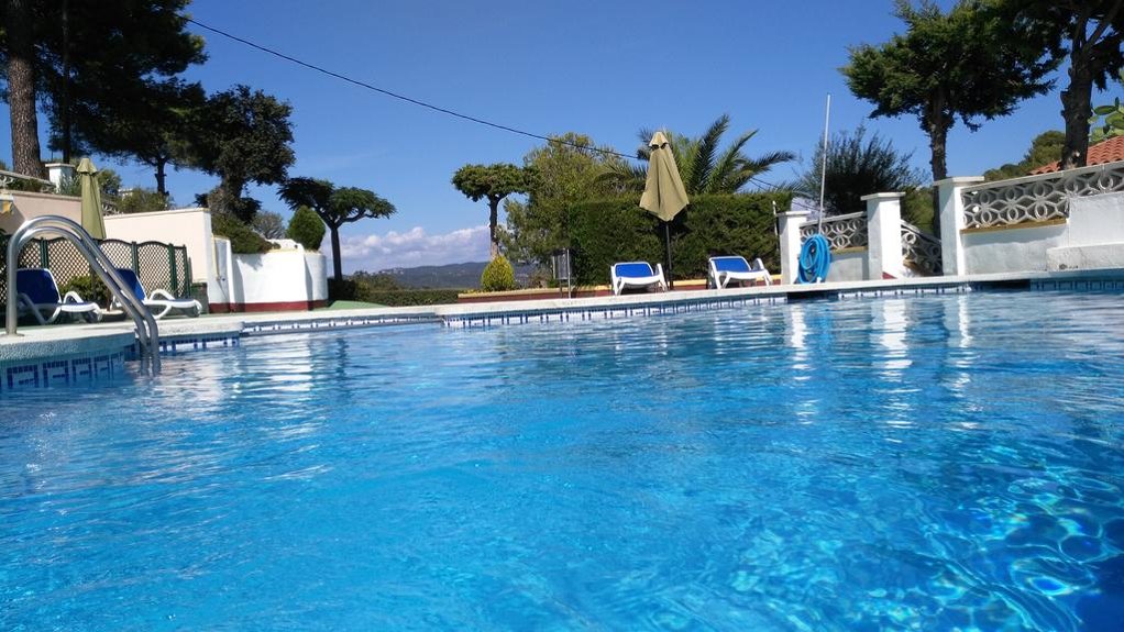 Famara  Apartments 
