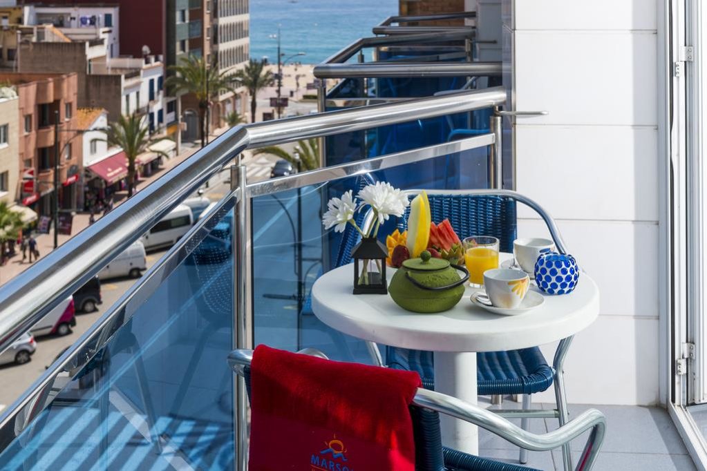 Blau Apartments