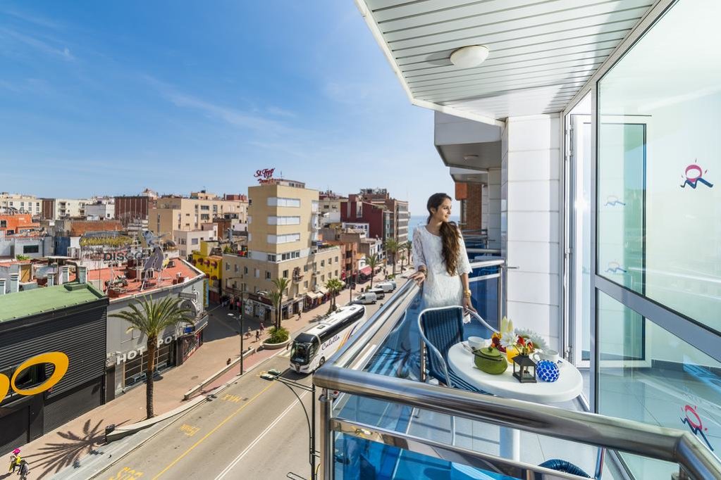 Blau Apartments
