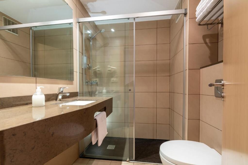 Almirall Apartments