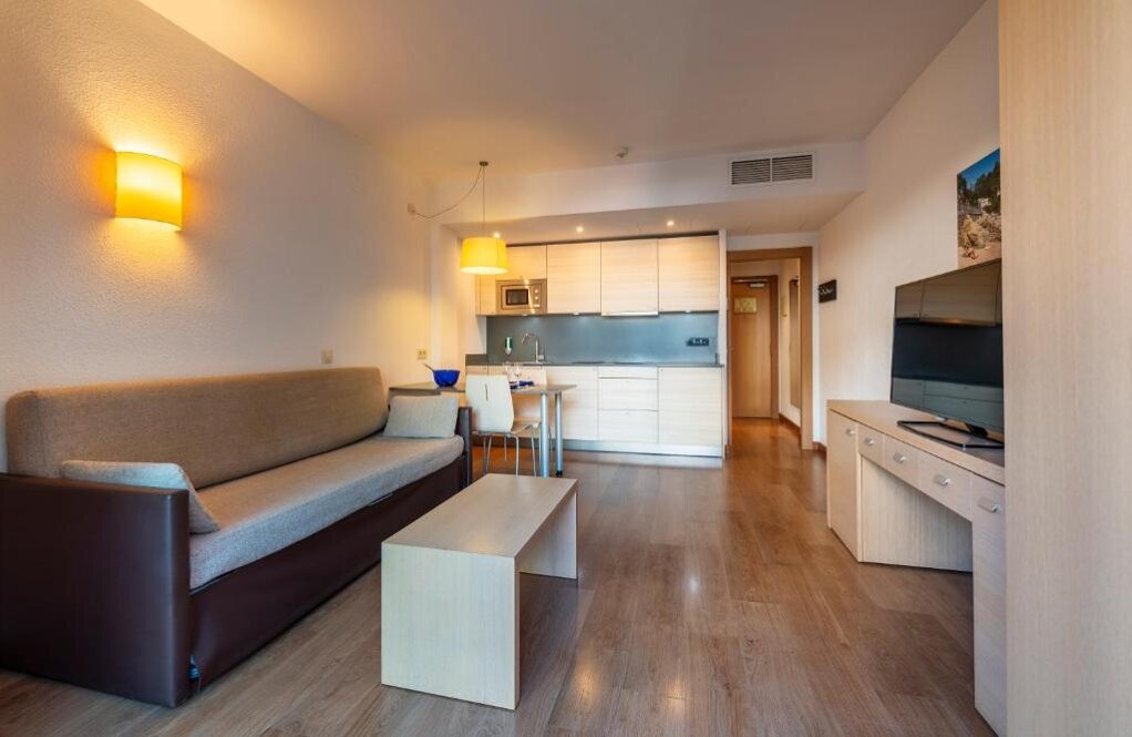 Almirall Apartments