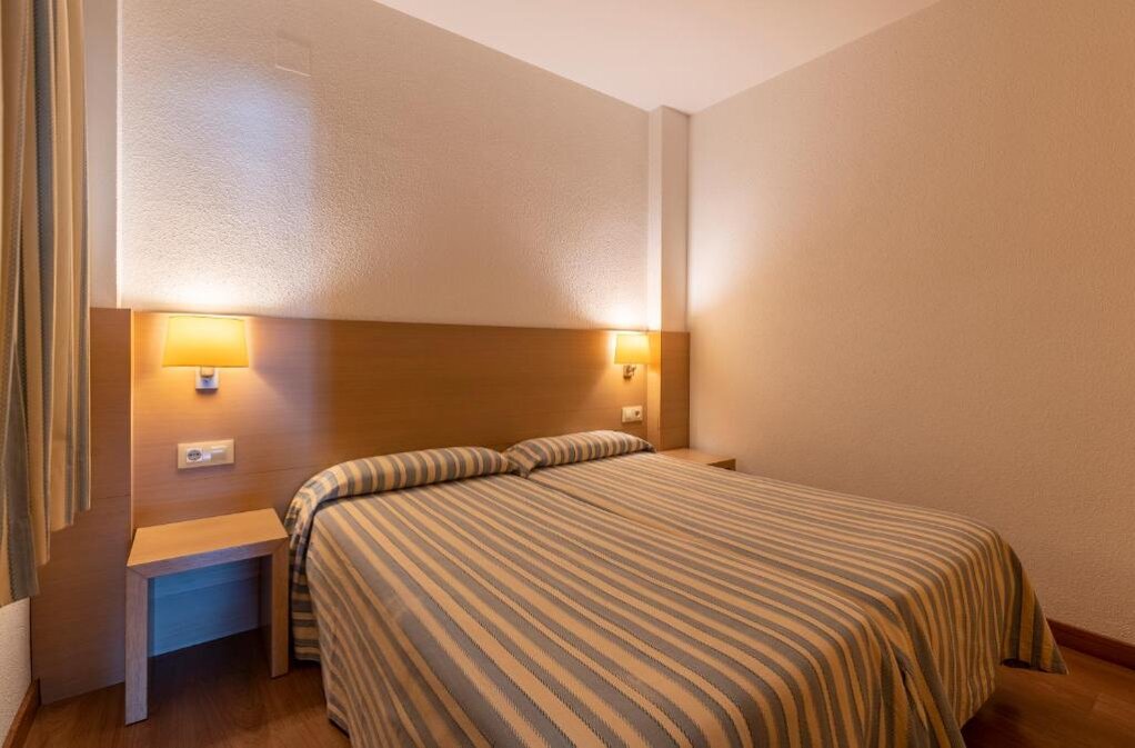 Almirall Apartments