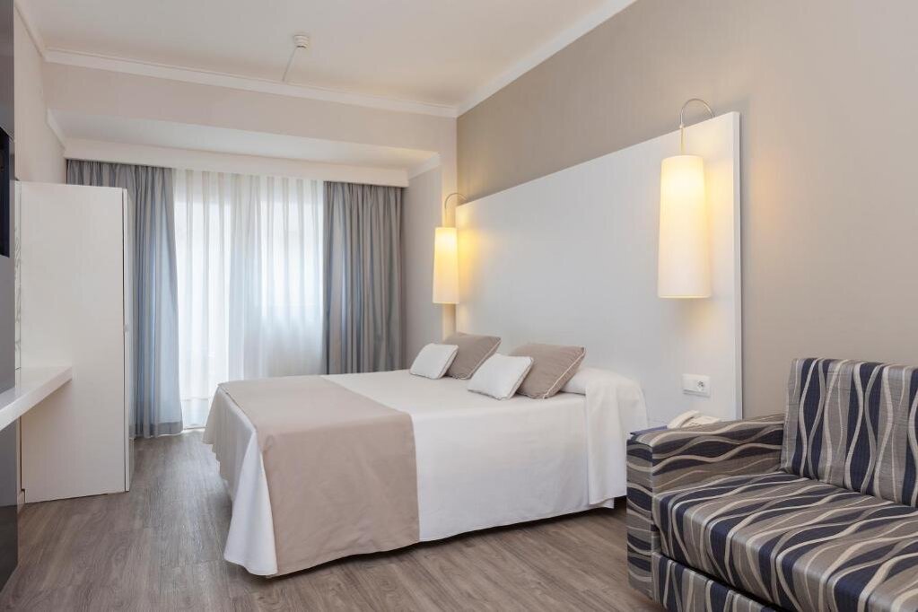 Hotel Canyelles Platja