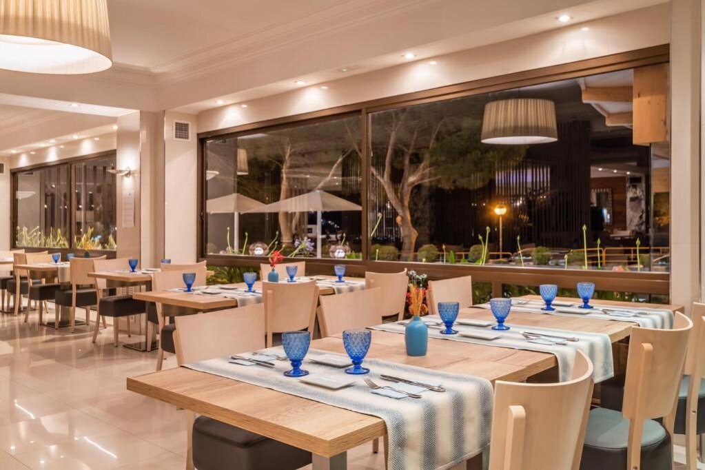 Hotel Canyelles Platja