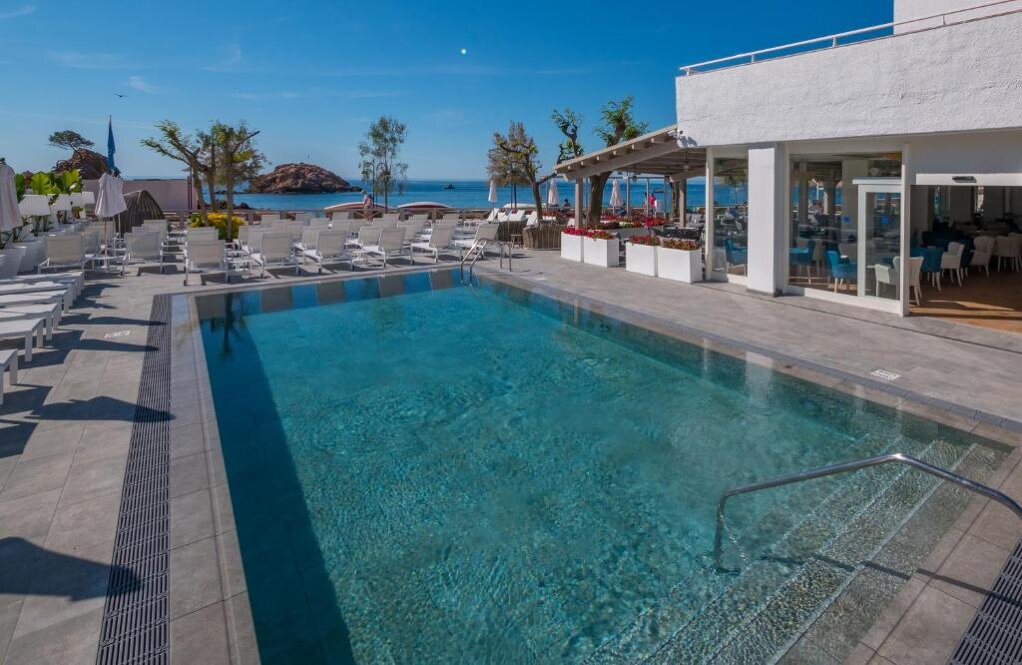 Hotel Golden Mar Menuda