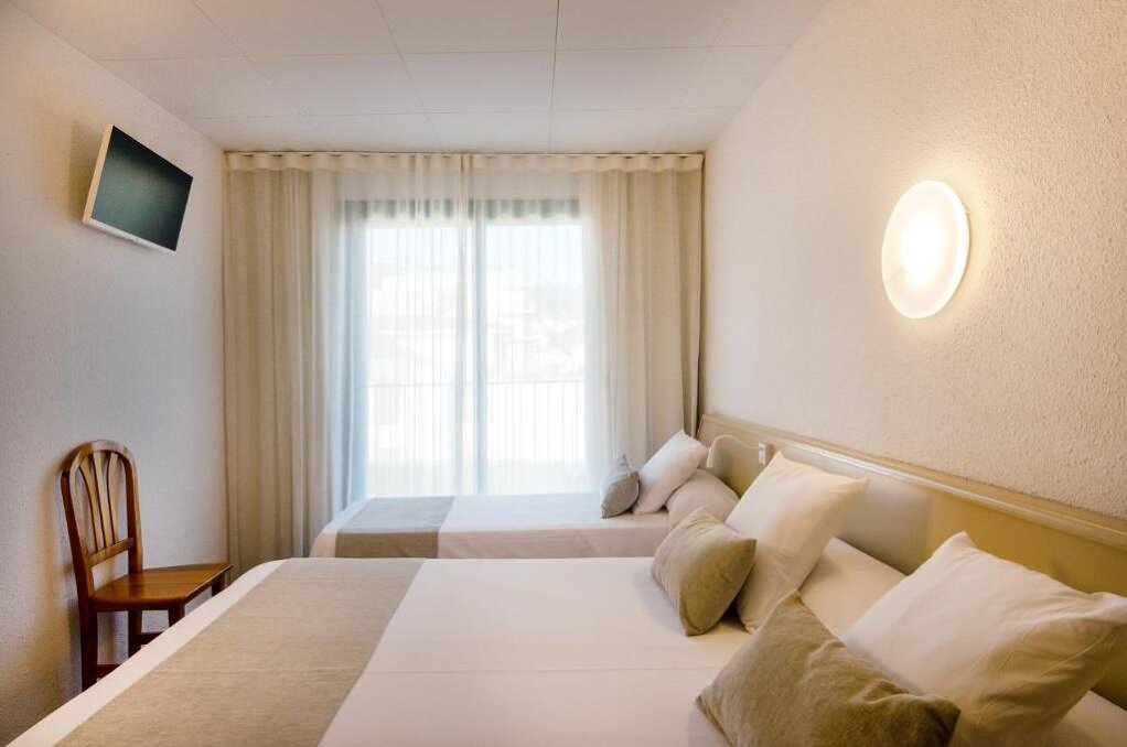 Hotel Medes II