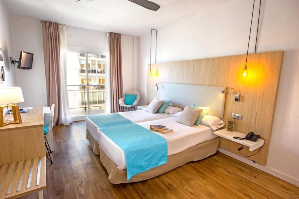 Hotel Monterrey Roses