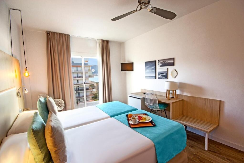 Hotel Monterrey Roses