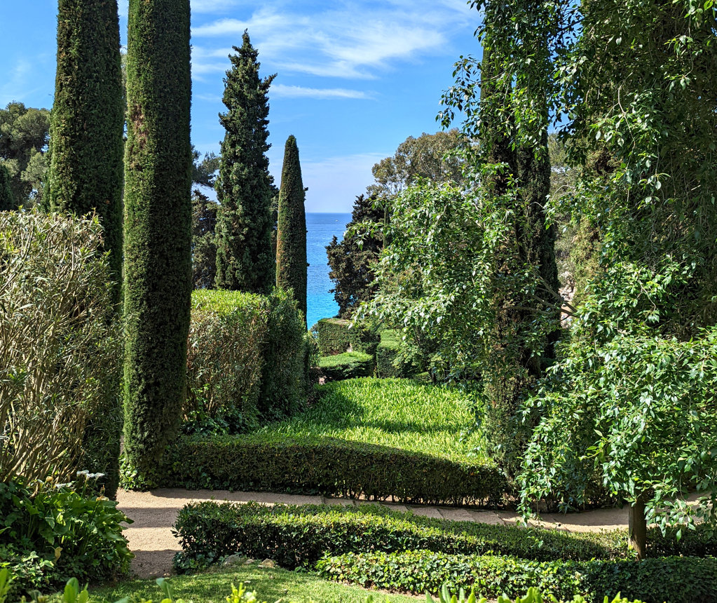 Santa Clotilde Botanical Garden