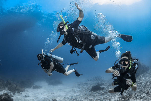 Bautizo de buceo en barco