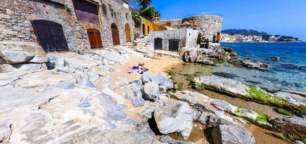Sant Roc cove Calella de Palafrugell