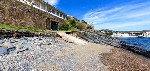 Es Sortell d'en Ter cove Cadaqués