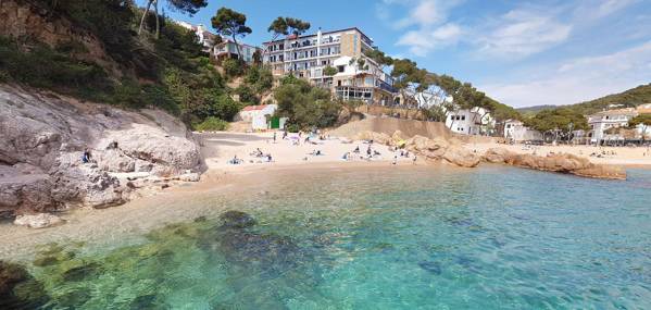 Playa dels Liris Tamariu