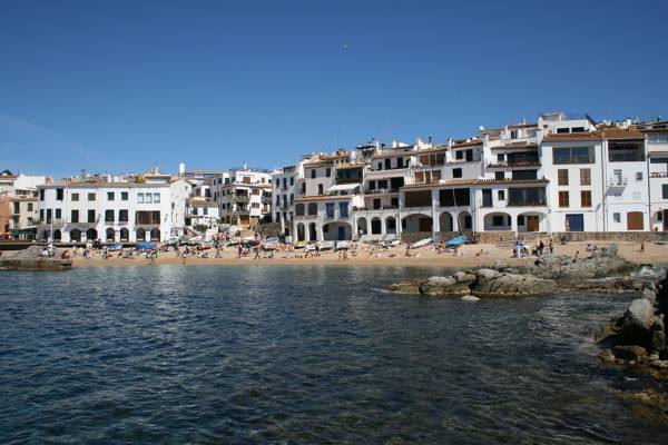 De Calella de Palafrugell a Tamariu por el camino de ronda Calella de Palafrugell