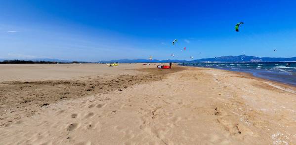 Sant Pere Pescador beach