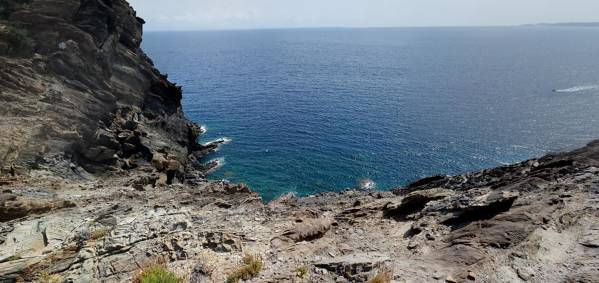 Claper cove Portbou