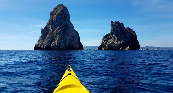 Guided kayak excursion in the Medes Islands