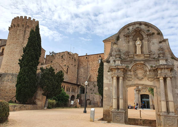 Monasterio benedictino Sant Feliu de Guíxols