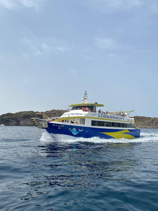 Ferrie de Roses a Cadaqués