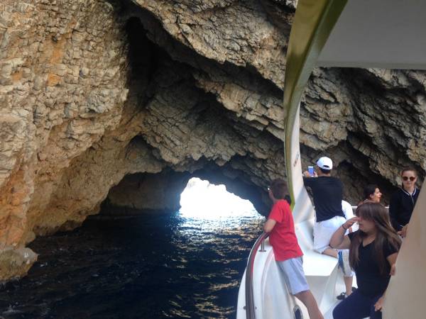 Boat tour: from Roses to Medes Islands & L'Estartit